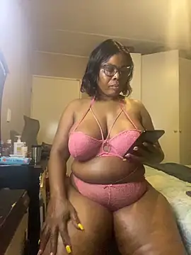 Nomthie online show from November 2025 05:25:02 PM