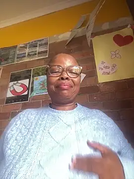 Snapshot of Nomthie chatting on March 2026 08:19:01 AM Nomthie online show from March 2026 08:19:01 AM