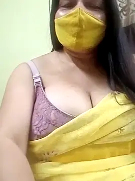 Snapshot of IndianAngle chatting on February 2026 05:44:02 PM IndianAngle online show from February 2026 05:44:02 PM