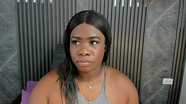 Snapshot of SaraiEvans chatting on March 2026 03:23:01 AM SaraiEvans online show from March 2026 03:23:01 AM