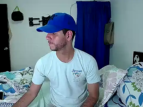 Snapshot of dirty_boy_horny chatting on November 2025 09:35:02 PM dirty boy horny online show from November 2025 09:35:02 PM