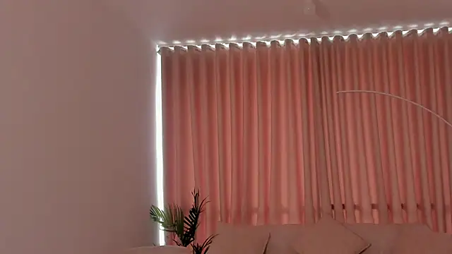 SavannahWildee online show from September 2025 11:42:01 AM