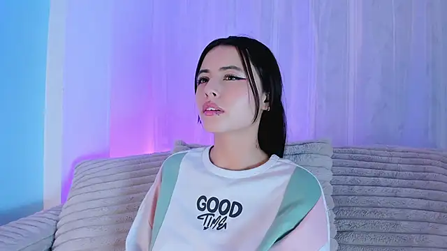 Snapshot of EmilyWithe chatting on March 2026 11:12:02 PM EmilyWithe online show from March 2026 11:12:02 PM