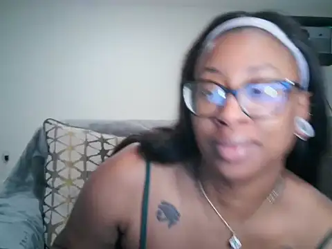 Nyxie Chaos online show from June 2026 02:07:02 PM