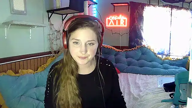 Snapshot of mirannacult chatting on December 2024 07:32:02 PM mirannacult online show from December 2024 07:32:02 PM