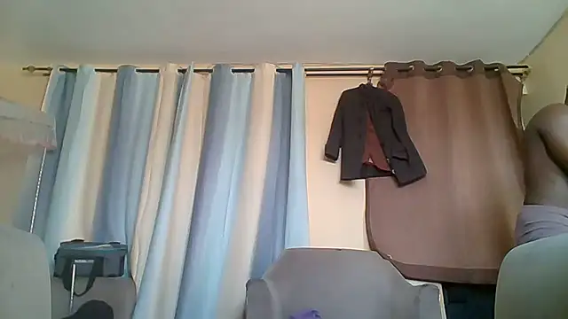 Snapshot of likys123 chatting on November 2025 01:44:01 PM likys123 online show from November 2025 01:44:01 PM