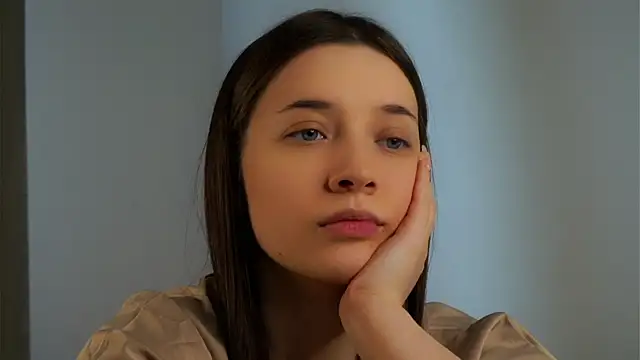 LowOncoming online show from February 2025 07:38:02 AM