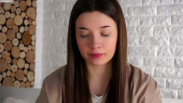 LowOncoming online show from October 2025 01:36:02 AM