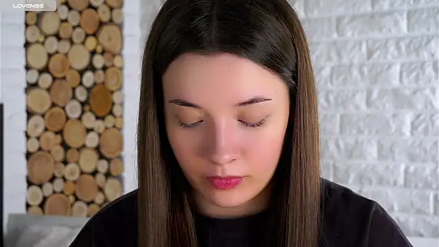 LowOncoming online show from November 2025 02:10:01 AM