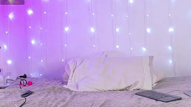 Snapshot of aryalovejoy chatting on February 2025 01:48:02 PM aryalovejoy online show from February 2025 01:48:02 PM