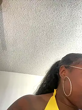 LillShayy online show from November 2025 07:12:01 PM