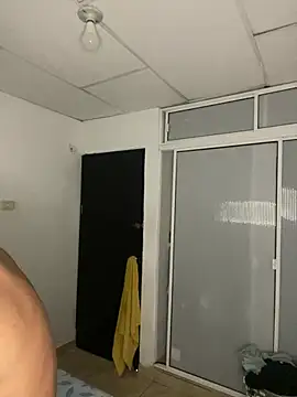 Snapshot of Mentriplex chatting on January 2026 03:56:01 AM Mentriplex online show from January 2026 03:56:01 AM