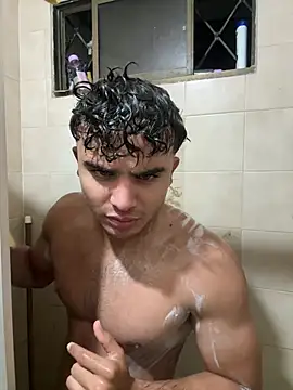 Snapshot of Mentriplex chatting on April 2026 03:55:01 AM Mentriplex online show from April 2026 03:55:01 AM