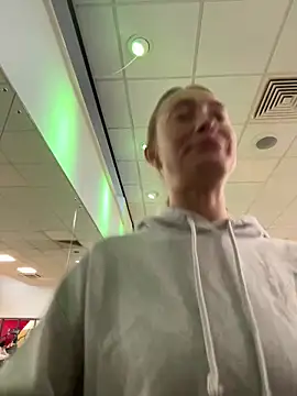 Pollypearson online show from January 2025 11:13:02 AM