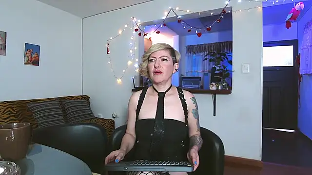 Maria fernandaxxx  online show from March 2025 02:35:02 PM