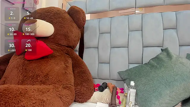 Snapshot of karina_mason chatting on November 2025 12:50:02 PM karina mason online show from November 2025 12:50:02 PM