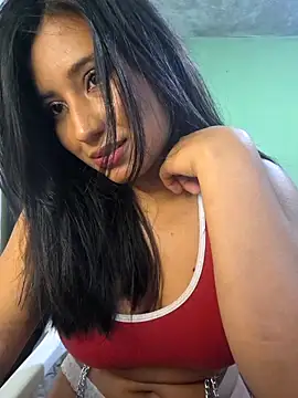 yuliparis online show from December 2024 12:02:01 AM