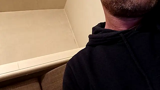 Snapshot of Timbojan28 chatting on March 2026 03:55:02 PM Timbojan28 online show from March 2026 03:55:02 PM