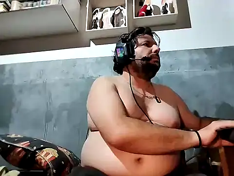 Snapshot of bumbumtatuado chatting on November 2025 02:11:02 AM bumbumtatuado online show from November 2025 02:11:02 AM