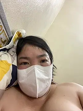 Snapshot of Hachi_Sweetbabie_ chatting on February 2026 02:03:01 PM Hachi Sweetbabie online show from February 2026 02:03:01 PM