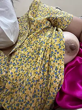 Snapshot of Hachi_Sweetbabie_ chatting on March 2026 09:34:02 AM Hachi Sweetbabie online show from March 2026 09:34:02 AM