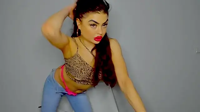 Snapshot of aishahottie chatting on December 2024 02:09:01 AM aishahottie online show from December 2024 02:09:01 AM