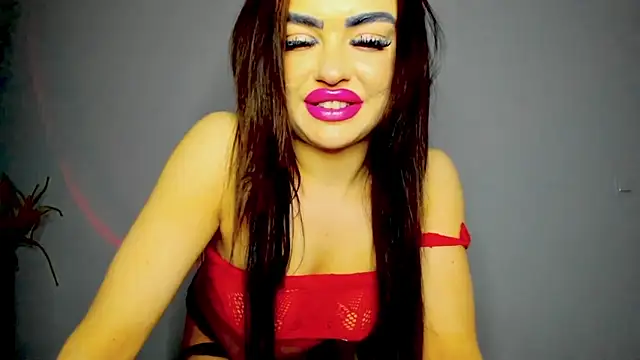 Snapshot of aishahottie chatting on March 2025 02:45:01 AM aishahottie online show from March 2025 02:45:01 AM