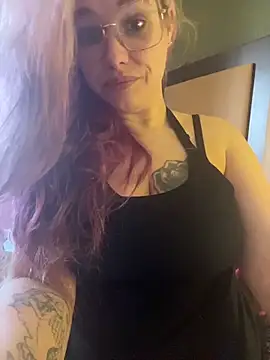 Lalalynn online show from February 2026 07:20:01 PM