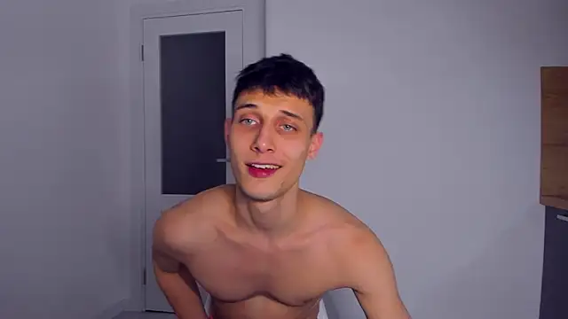 Snapshot of Kent_Ross chatting on November 2025 08:32:01 PM Kent Ross online show from November 2025 08:32:01 PM