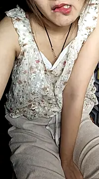 Snapshot of Girl20sexy chatting on February 2025 10:51:01 PM Girl20sexy online show from February 2025 10:51:01 PM