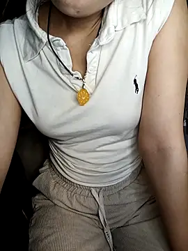 Snapshot of Girl20sexy chatting on March 2025 01:14:01 AM Girl20sexy online show from March 2025 01:14:01 AM