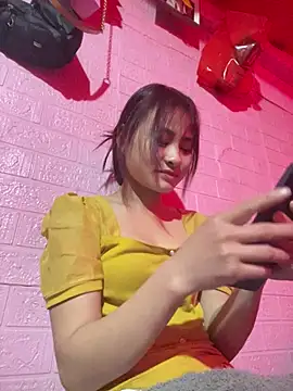 Snapshot of trieungoclnt chatting on March 2026 04:24:02 PM trieungoclnt online show from March 2026 04:24:02 PM