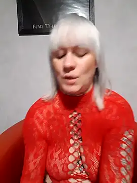 poussichienne online show from December 2025 04:34:02 PM