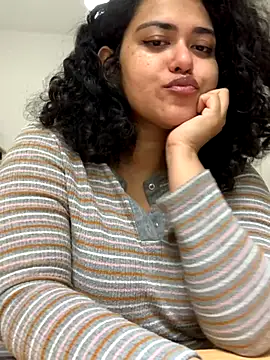 Curvydesifromgermany online show from October 2025 11:40:01 AM