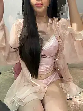 Almiraa68 online show from April 2026 05:24:01 PM