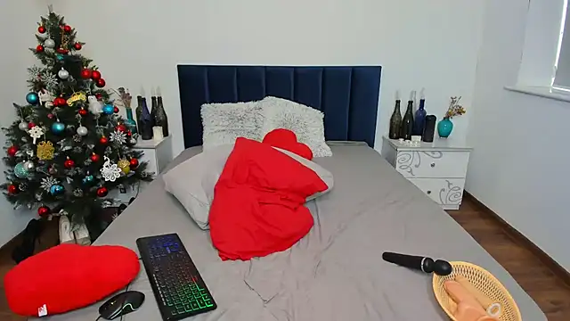 Snapshot of Moon__Eclipse chatting on January 2025 11:32:02 AM Moon Eclipse online show from January 2025 11:32:02 AM