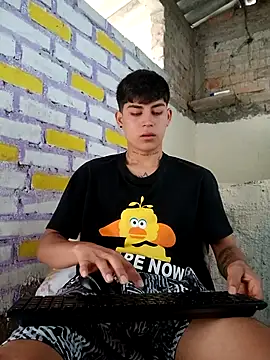 Lukas strong online show from October 2025 02:57:02 PM