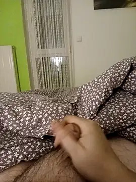 BennoSingle online show from February 2025 08:00:01 PM