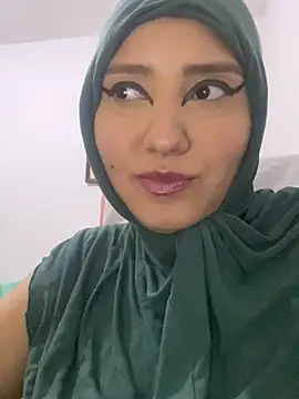 Snapshot of hannahayat chatting on September 2025 12:12:02 AM hannahayat online show from September 2025 12:12:02 AM