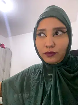 Snapshot of hannahayat chatting on October 2025 07:55:01 PM hannahayat online show from October 2025 07:55:01 PM