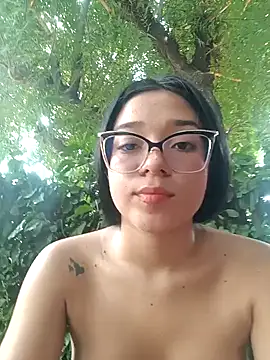 Snapshot of -VICKKY chatting on December 2024 05:01:02 PM -VICKKY online show from December 2024 05:01:02 PM