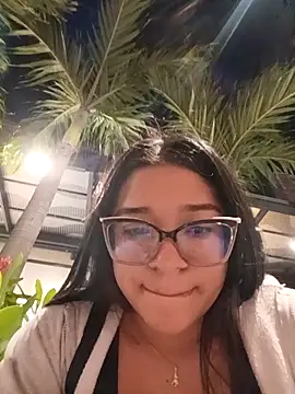 -VICKKY online show from October 2025 01:58:02 AM