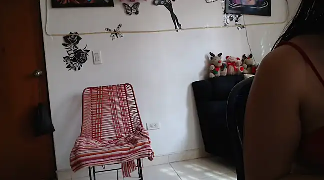 Snapshot of Pauleett chatting on January 2025 08:26:02 PM Pauleett online show from January 2025 08:26:02 PM