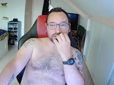 Fantaxx86 online show from December 2024 01:11:02 PM