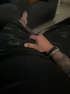 mojho1705 online show from February 2026 10:36:02 PM