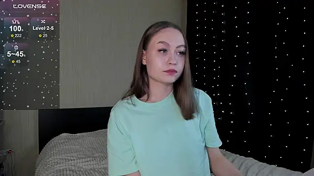 Snapshot of SonyaSlum chatting on December 2024 11:18:01 AM SonyaSlum online show from December 2024 11:18:01 AM