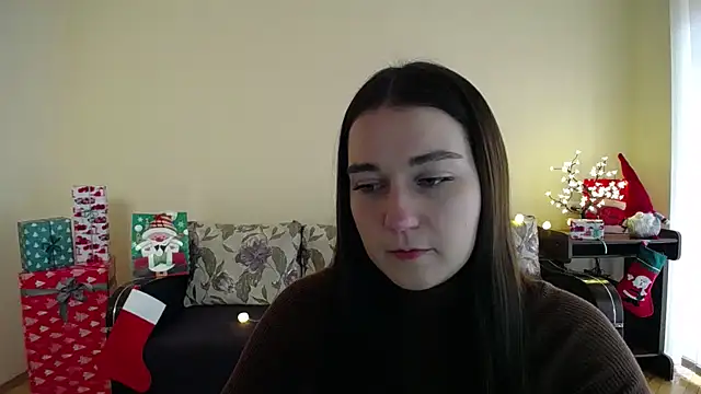 Snapshot of Pretty_shy chatting on December 2024 08:45:02 AM Pretty shy online show from December 2024 08:45:02 AM