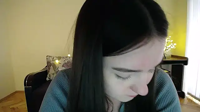Snapshot of Pretty_shy chatting on January 2025 12:30:02 PM Pretty shy online show from January 2025 12:30:02 PM
