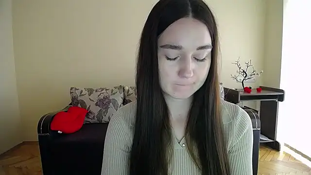 Pretty shy online show from October 2025 09:06:02 AM