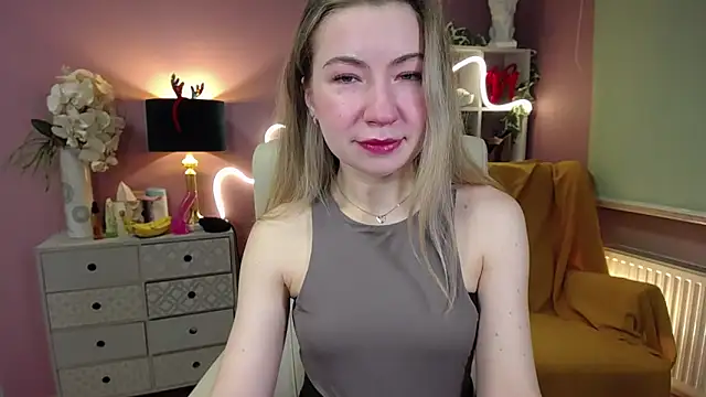 Mia Tasty online show from December 2024 07:42:01 AM